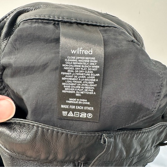 Aritzia Wilfred Melina Faux Leather Black Pants Size 4 - Picture 11 of 12